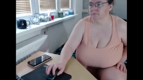 Sweetboobs85h online show from 11, 3, 2025