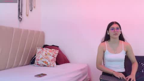 sweetbutspicy online show from 8, 5, 2026