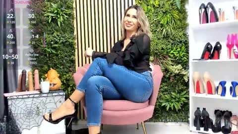 Cherry online show from 31, 10, 2025