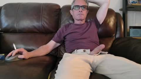 Snapshot of sweetcocksean chatting on 19, 4, 2026 sweetcocksean online show from 19, 4, 2026