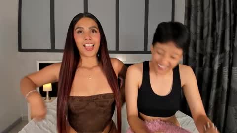 Eva Short hair girl  - Victoria Long red hair online show from 19, 11, 2025