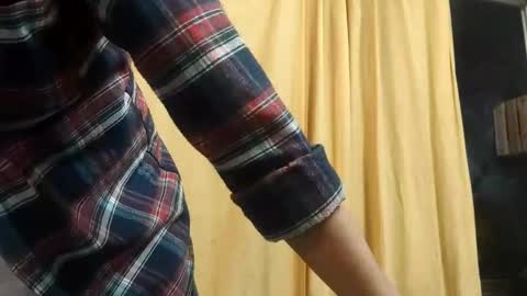 sweetcuervo independent model online show from 9, 3, 2025