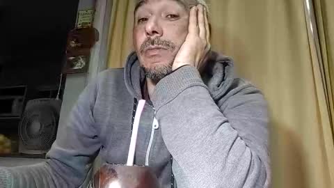sweetcuervo independent model online show from 17, 5, 2026