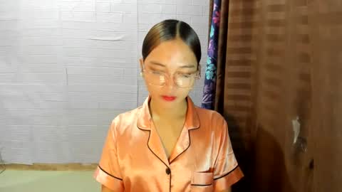 SOPHIA online show from 4, 3, 2025