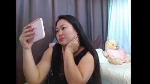 Snapshot of sweetdemurelady chatting on 17, 5, 2026 Lynn online show from 17, 5, 2026