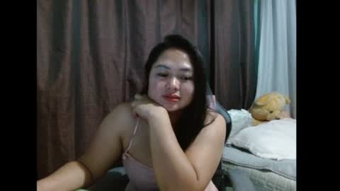 Snapshot of sweetdemurelady chatting on 22, 5, 2026 Lynn online show from 22, 5, 2026