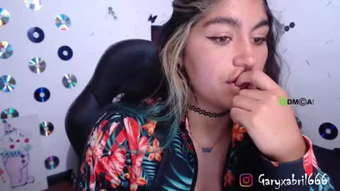 Snapshot of sweetdevil631 chatting on 9, 3, 2025 Abril online show from 9, 3, 2025