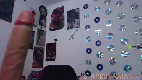 Snapshot of sweetdevil631 chatting on 9, 9, 2025 Abril online show from 9, 9, 2025