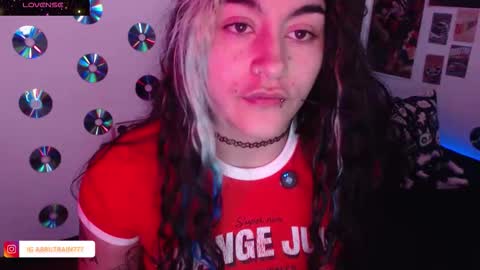 Snapshot of sweetdevil631 chatting on 4, 11, 2025 Abril online show from 4, 11, 2025