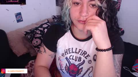 Snapshot of sweetdevil631 chatting on 13, 11, 2025 Abril online show from 13, 11, 2025