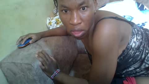 sweetdiva2012 online show from 25, 2, 2025