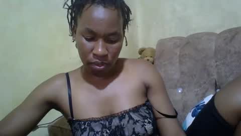 sweetdiva2012 online show from 25, 2, 2025