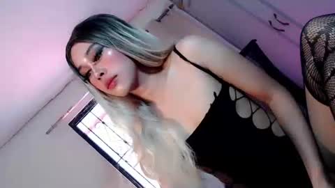 Snapshot of sweetest_bunny chatting on 9, 6, 2026 sweetest_bunny online show from 9, 6, 2026