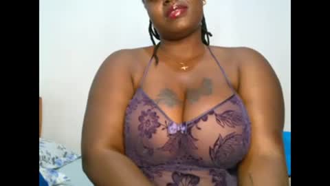 Snapshot of sweetest_snack chatting on 14, 1, 2025 sweetest_snack online show from 14, 1, 2025
