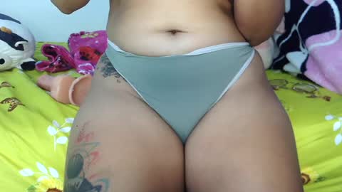 Snapshot of sweetest_sunflower chatting on 25, 7, 2026 sweetest_sunflower online show from 25, 7, 2026
