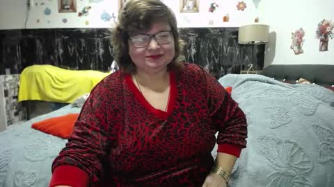 sweetestmilf4you online show from 9, 2, 2026