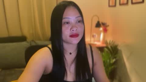 Snapshot of sweetestsmile_ chatting on 2, 11, 2025 Khaye online show from 2, 11, 2025