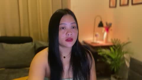 Snapshot of sweetestsmile_ chatting on 11, 11, 2025 Khaye online show from 11, 11, 2025