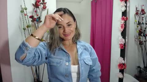Snapshot of sweetfantasyy69 chatting on 24, 5, 2026 sweef online show from 24, 5, 2026