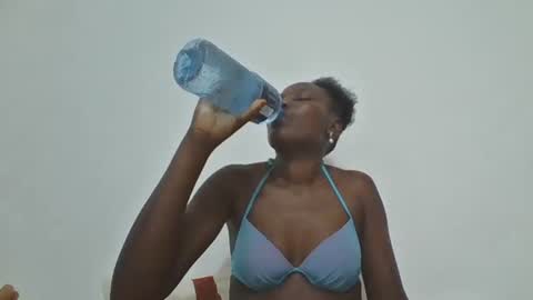 Snapshot of sweetfel chatting on 30, 9, 2025 sweetfel online show from 30, 9, 2025