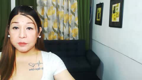 Snapshot of sweetflavor4uxxx chatting on 2, 1, 2025 GoddessAira4uTS online show from 2, 1, 2025