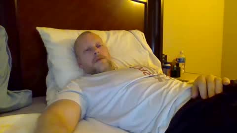 sweetg233 online show from 25, 1, 2025