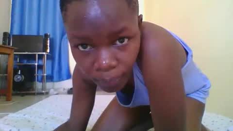 Snapshot of sweetgal2025 chatting on 18, 1, 2026 EUNICE online show from 18, 1, 2026