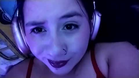 Snapshot of sweetie__annie chatting on 4, 2, 2025 Ana Mara  i cant Make noise My family is here  online show from 4, 2, 2025