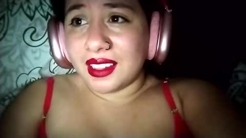 Snapshot of sweetie__annie chatting on 8, 3, 2025 Ana Mara  i cant Make noise My family is here  online show from 8, 3, 2025