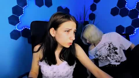 Snapshot of sweetie_chloe_ chatting on 12, 5, 2026 Chloe online show from 12, 5, 2026