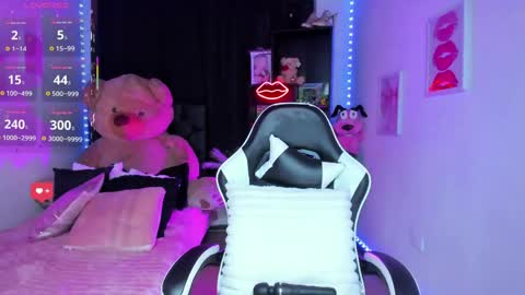   online show from 4, 6, 2026