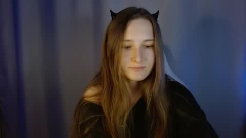 Snapshot of sweetie_lover chatting on 14, 9, 2025 Annie online show from 14, 9, 2025