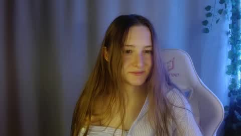 Snapshot of sweetie_lover chatting on 7, 10, 2025 Annie online show from 7, 10, 2025
