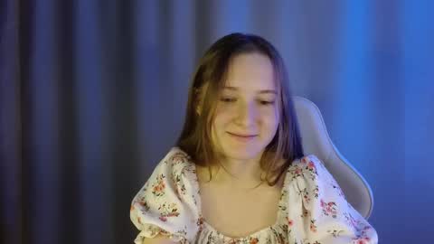 Snapshot of sweetie_lover chatting on 28, 11, 2025 Annie online show from 28, 11, 2025