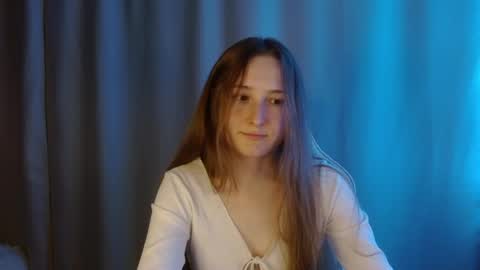 Snapshot of sweetie_lover chatting on 6, 6, 2026 Annie online show from 6, 6, 2026