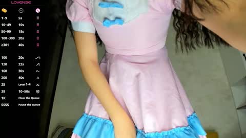 Snapshot of sweetie_peach_ chatting on 10, 11, 2025 sweetie_peach_ online show from 10, 11, 2025