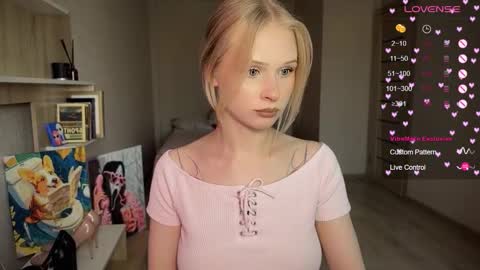 sweetie Lisa3 online show from 22, 9, 2025