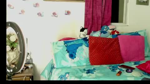 Snapshot of sweetkittyjohns chatting on 25, 6, 2026 sweetkittyjohns online show from 25, 6, 2026