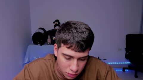 Snapshot of sweetlian_04 chatting on 13, 12, 2024 Lian online show from 13, 12, 2024