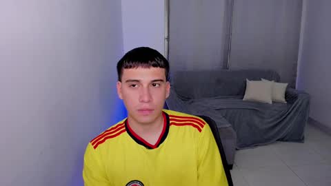 Snapshot of sweetlian_04 chatting on 6, 3, 2025 Lian online show from 6, 3, 2025