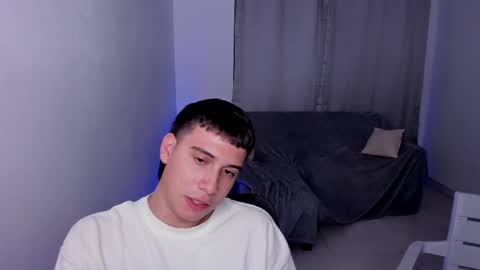 Snapshot of sweetlian_04 chatting on 9, 3, 2025 Lian online show from 9, 3, 2025