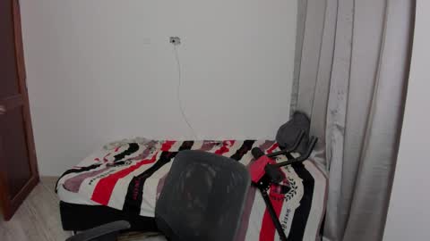 Snapshot of sweetlian_04 chatting on 3, 10, 2025 Lian online show from 3, 10, 2025