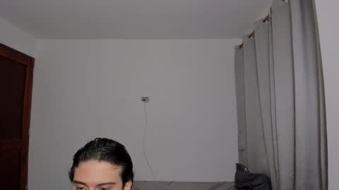 Snapshot of sweetlian_04 chatting on 10, 10, 2025 Lian online show from 10, 10, 2025