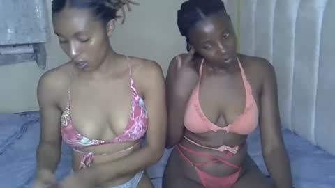 Snapshot of sweetlily_30 chatting on 13, 11, 2025 sweetlily_30 online show from 13, 11, 2025