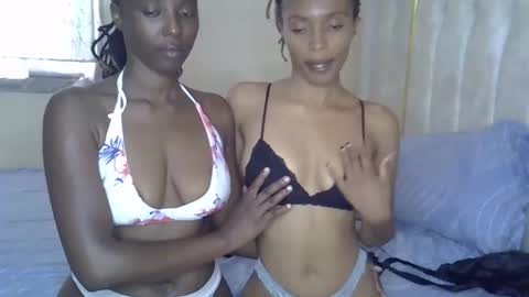 Snapshot of sweetlily_30 chatting on 16, 11, 2025 sweetlily_30 online show from 16, 11, 2025