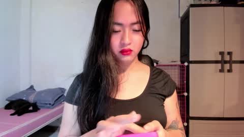 Snapshot of sweetlovepinay04 chatting on 5, 12, 2024 Zoe online show from 5, 12, 2024