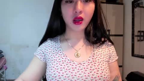 Snapshot of sweetlovepinay04 chatting on 6, 1, 2025 Zoe online show from 6, 1, 2025