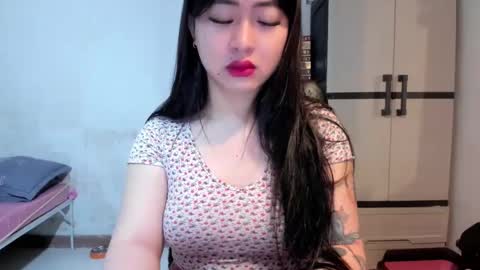 Snapshot of sweetlovepinay04 chatting on 6, 1, 2025 Zoe online show from 6, 1, 2025