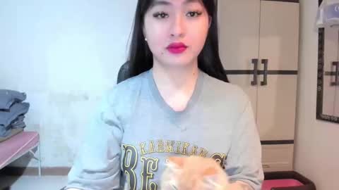 Snapshot of sweetlovepinay04 chatting on 24, 1, 2025 Zoe online show from 24, 1, 2025