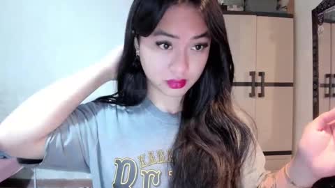 Snapshot of sweetlovepinay04 chatting on 4, 3, 2025 Zoe online show from 4, 3, 2025